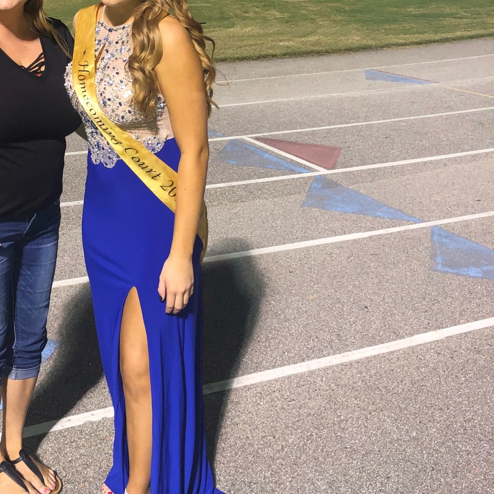 Prom dress - Picture 7 of 7